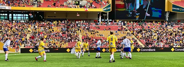 裂湖人防线 裂湖人防线